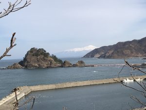 秋田からの帰り道　冬の日本海経由