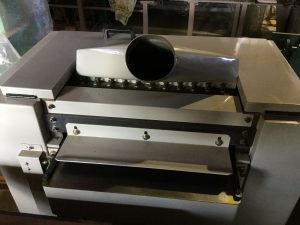 （中古）常盤工業　自動一面かんな盤　AD501