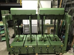 （中古）高木金属　全自動フラッシュプレス　4尺×8尺　門型　完売済み商品：<span class="soldout">SOLD OUT</span>