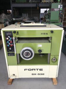 （中古）飯田工業　自動一面かんな盤　SX-532  完売済み商品：<span class="soldout">SOLD OUT</span>