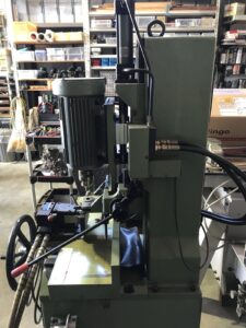 （中古）日本精密機械工作　油圧角のみ盤　MKS-35