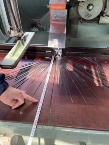 （中古）奥村機械製作所　自動式万能角度切断機　ACGⅡ－A　アルミサッシ　木材対応　オート定規６ｍ付き